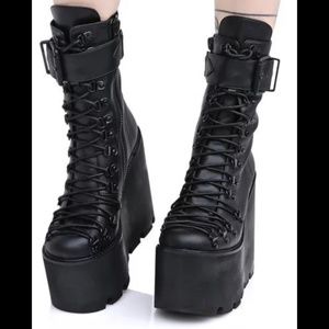Platform boots